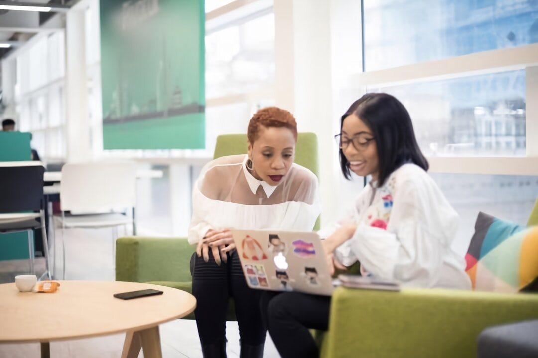 readers discussing magazine